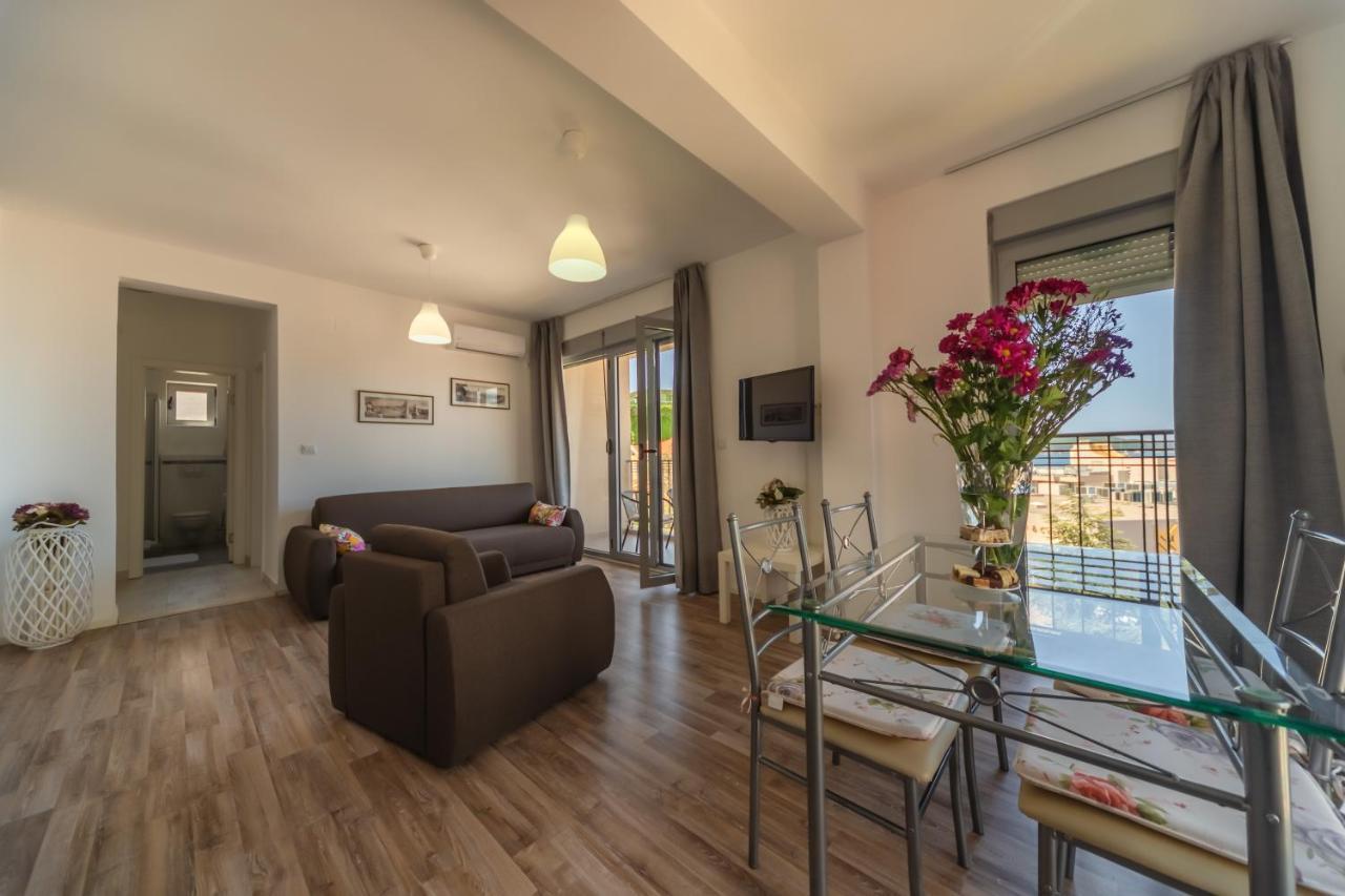 Apartments My Przno Sveti Stefan Dış mekan fotoğraf
